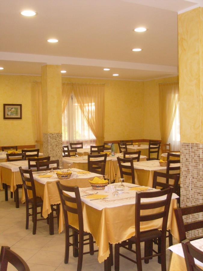 Hotel Riziana 3*